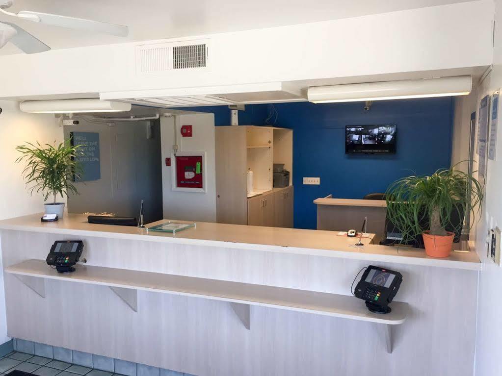 Super 8 By Wyndham Florence Esterno foto