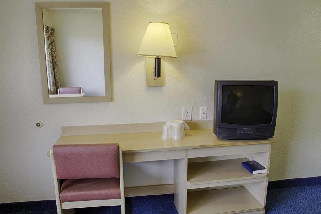 Super 8 By Wyndham Florence Esterno foto