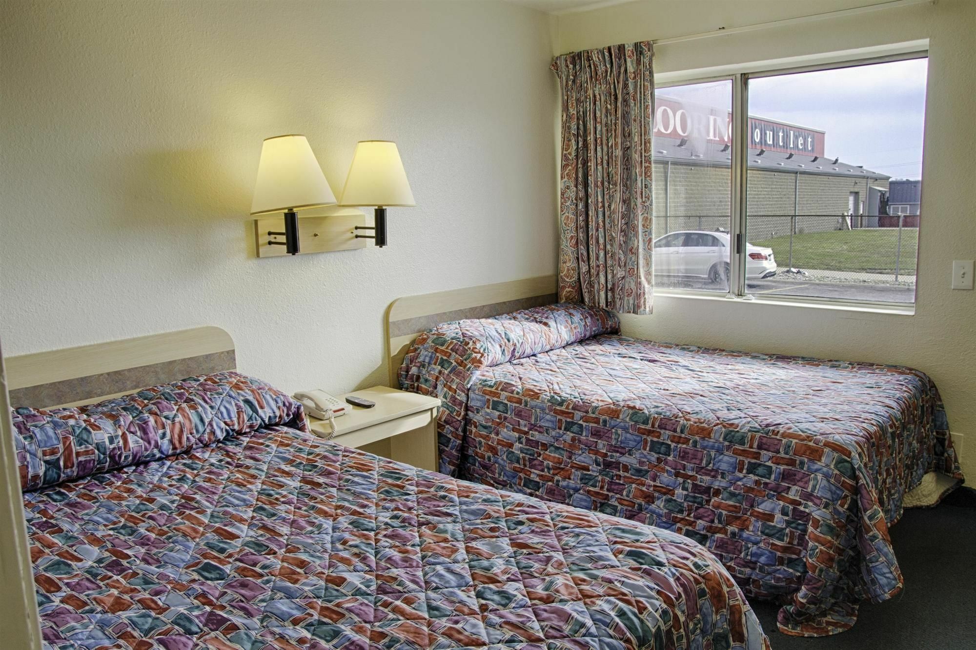 Super 8 By Wyndham Florence Esterno foto