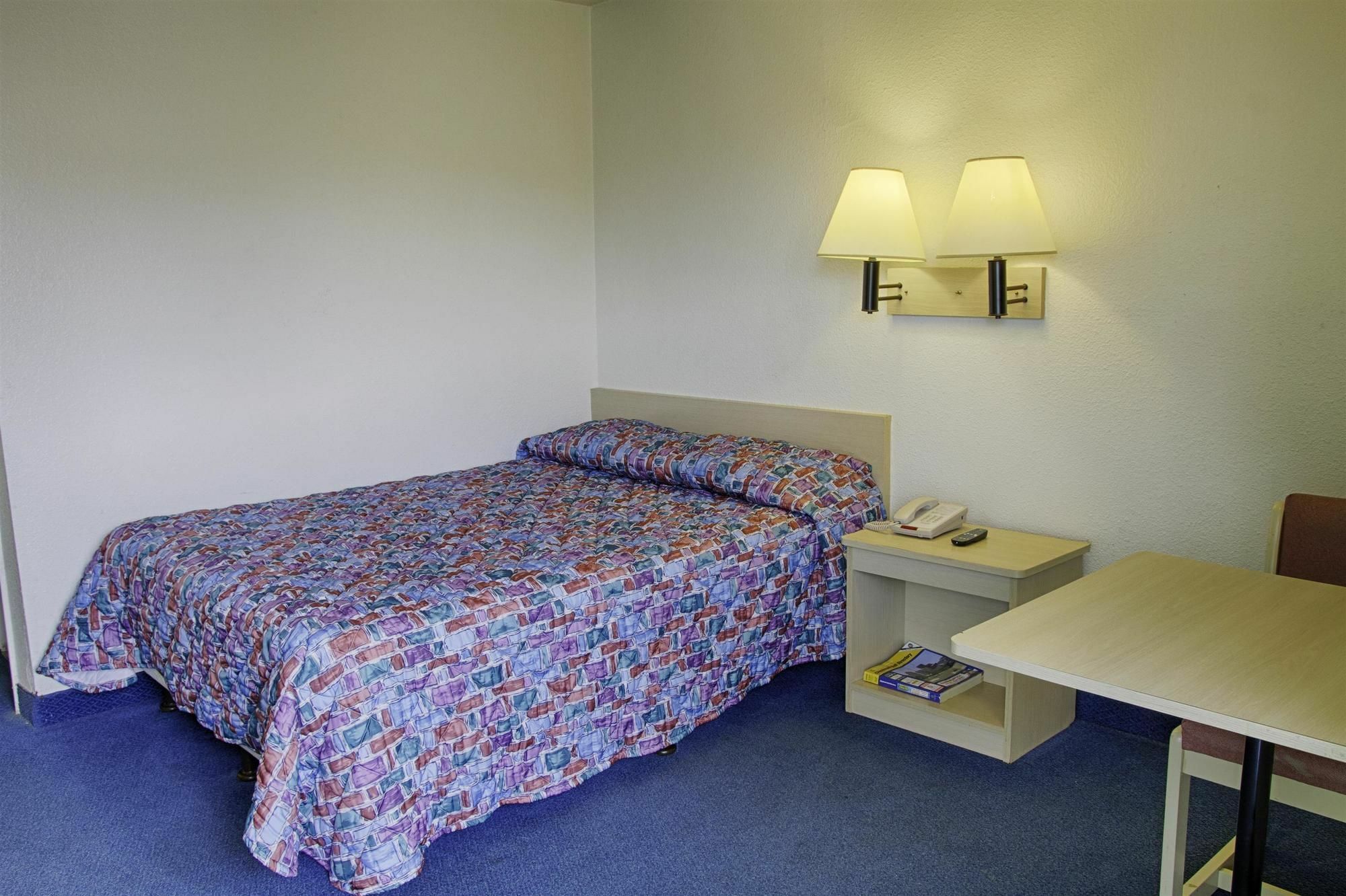 Super 8 By Wyndham Florence Esterno foto