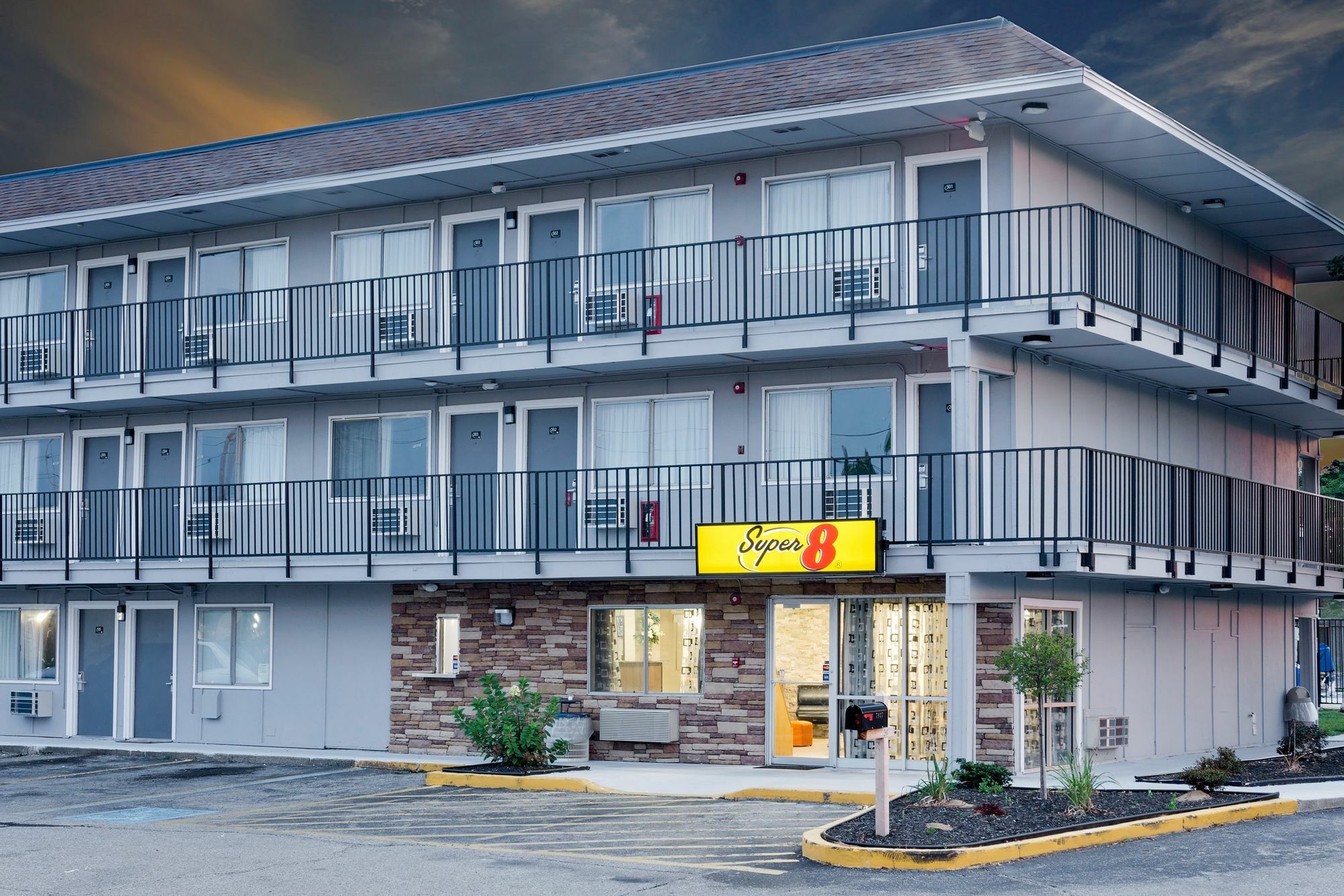 Super 8 By Wyndham Florence Esterno foto