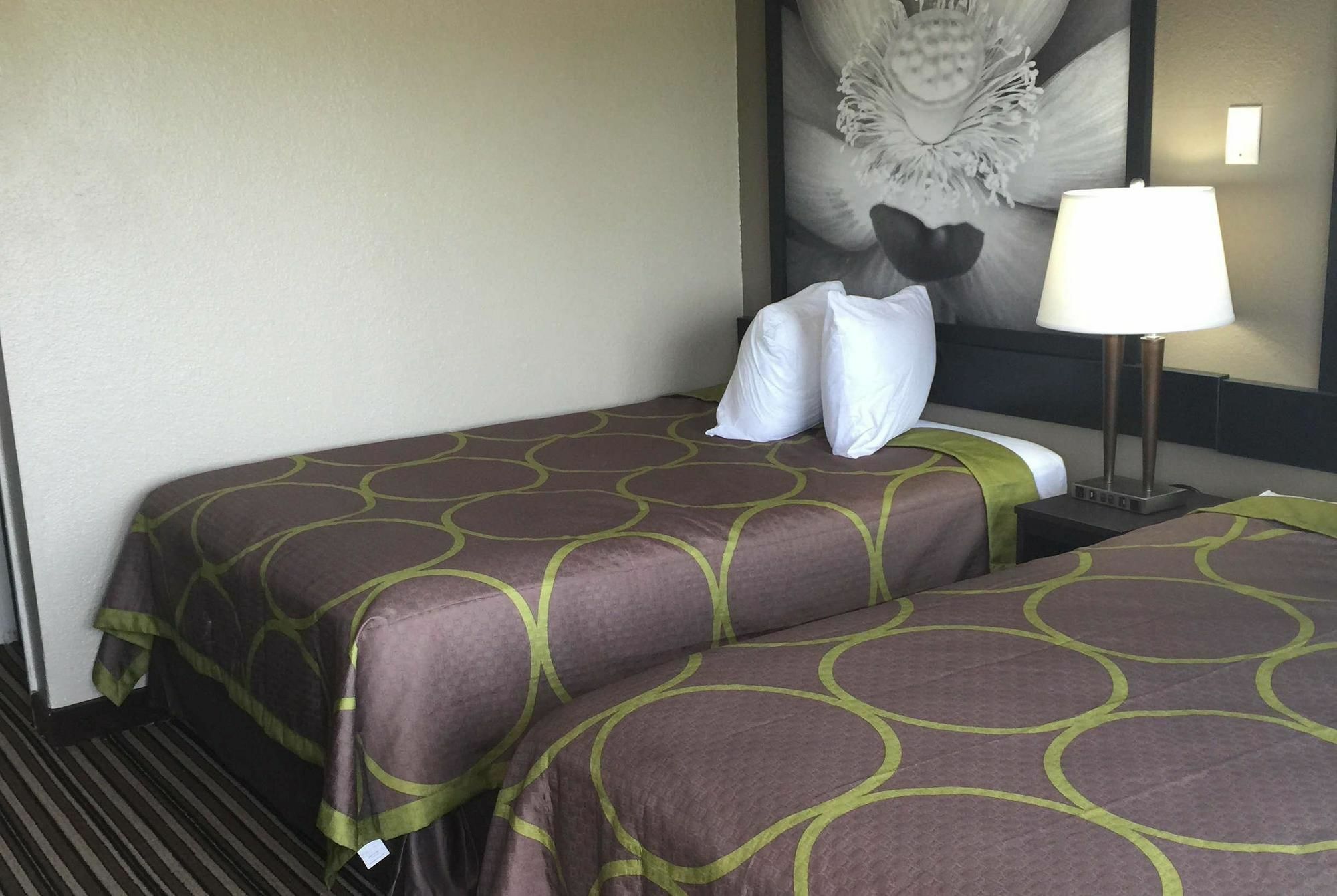 Super 8 By Wyndham Florence Esterno foto